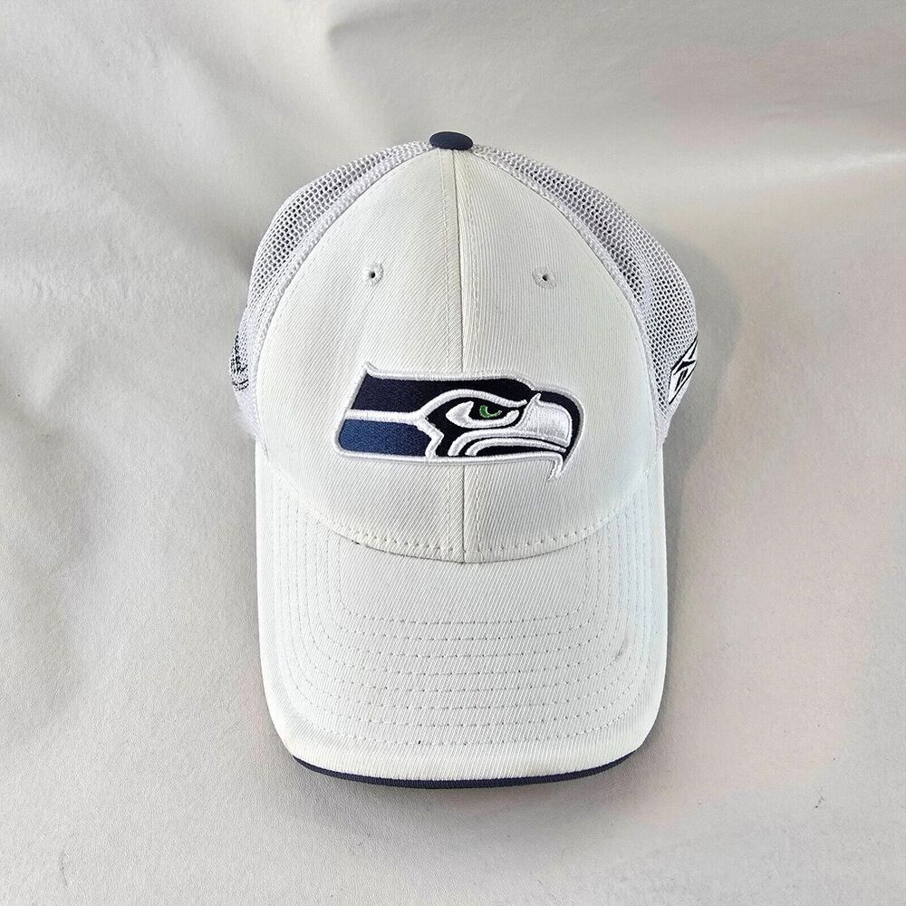 Seattle Seahawks Hat Mens Fitted L/XL White NFL Football Super Bowl Patch Logo